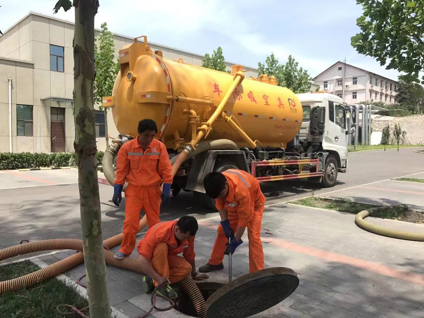 雁江化粪池清理与5-8吨吸粪车施工效率分析